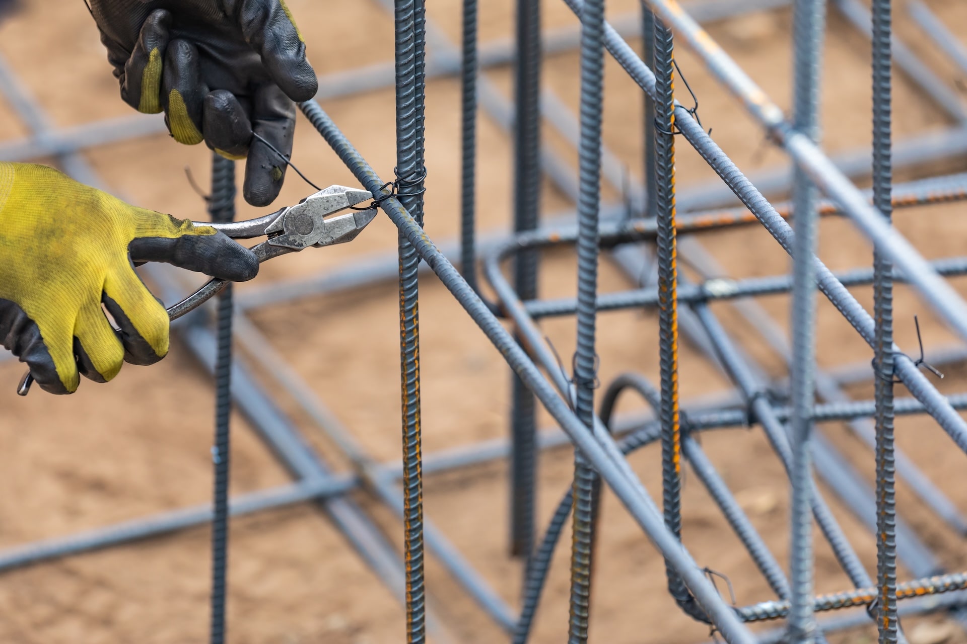 Demir Donatımı ve Taşıyıcı Sistem Güçlendirme